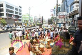 Shriya Launches VRK Silks At Himatnagar Grand Pics Telugu Gallery