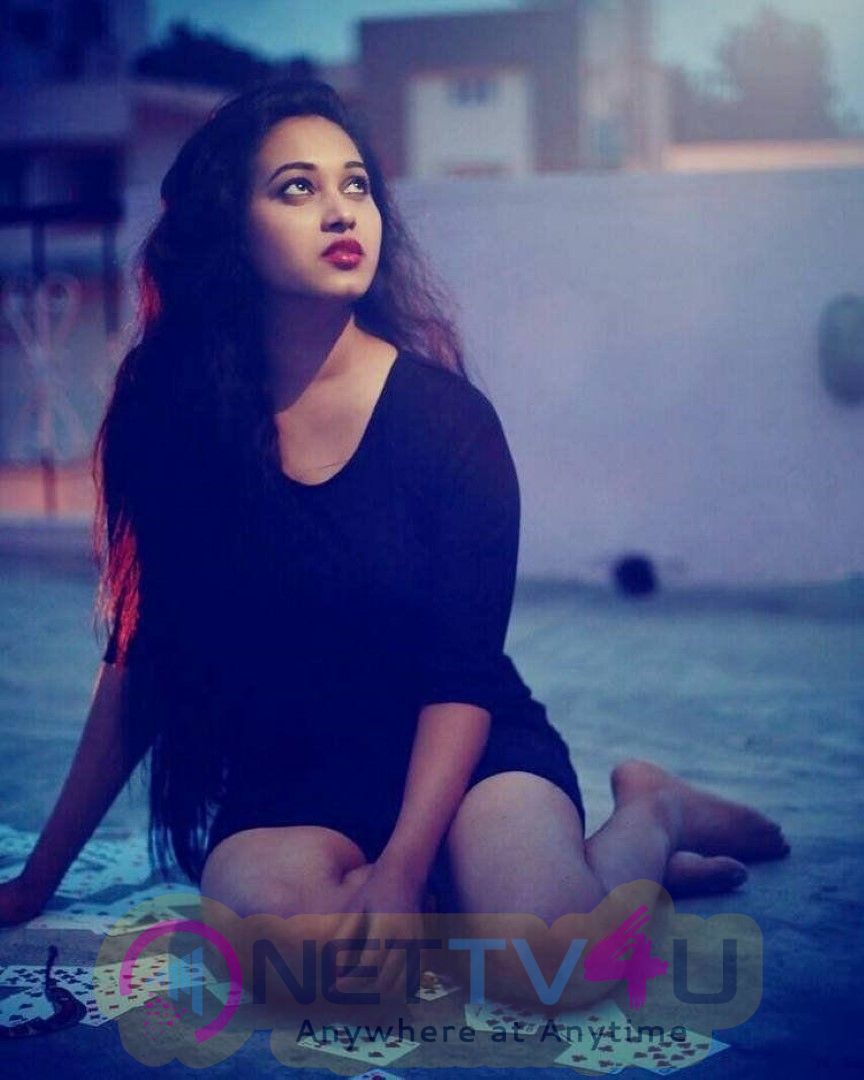 Ameeta Kulal Stunning Still Hindi Gallery