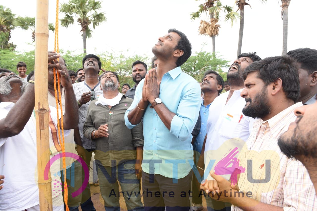 Vishal Celebrated Independence Day At Sandakozhi 2 Sets Stills Tamil Gallery