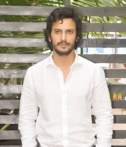 Raayo S Bakhirta Hindi Movie Actor