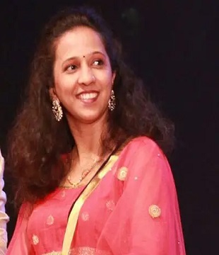 Hindi Singer Pallavi Kelkar