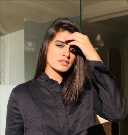 Sanghmitra Mishra Hindi YouTuber