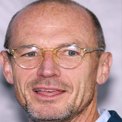 English Supporting Actor Toby Huss