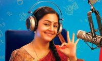 Kaatrin Mozhi Movie Review
