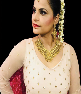 Hindi Tv Actress Sapna Basoya