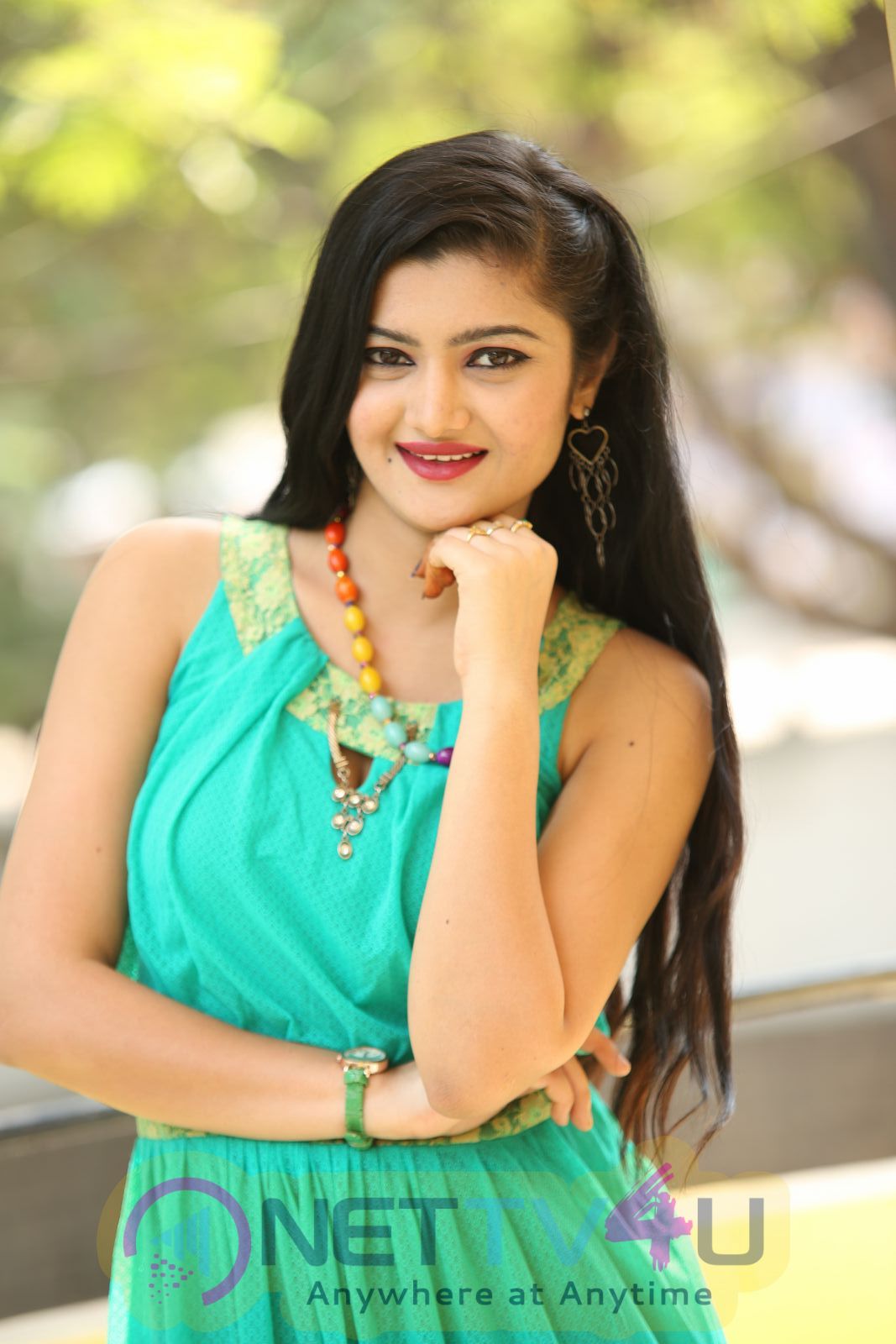 Akshita New Images Tamil Gallery