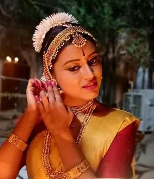 Telugu Dancer Maheshwari Jagabattula