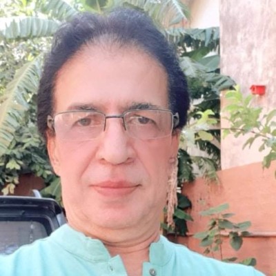Urdu Producer Tariq Mushtaq