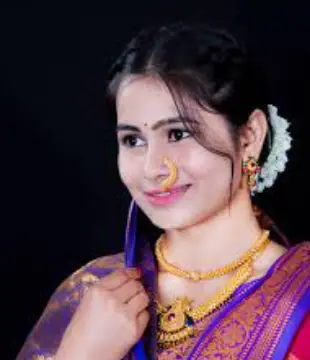 Marathi Tv Actress Gayatri Warungase