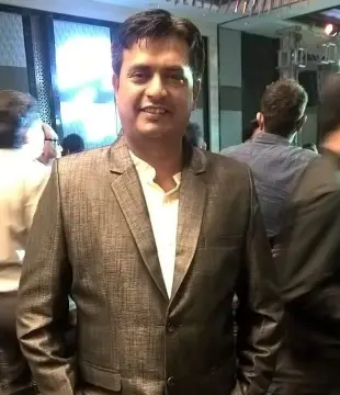 Marathi Director Raghu Barve