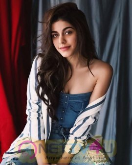 Actress Pooja Bedi  Hot & Sexy Images  Hindi Gallery