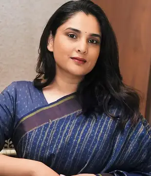 Telugu Movie Actress Ramya Kolthuri