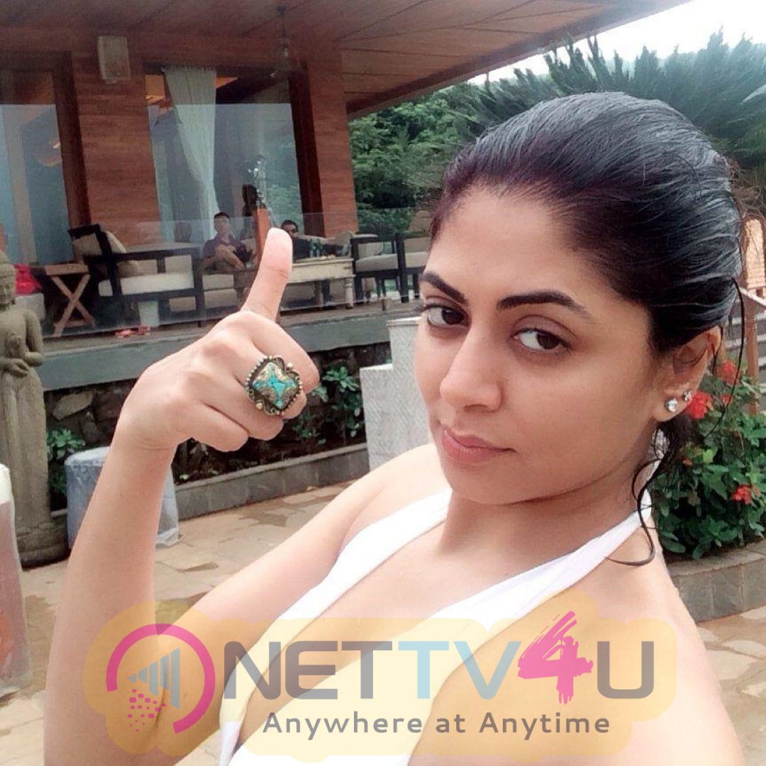 Actress Kavita Kaushik Images Hindi Gallery