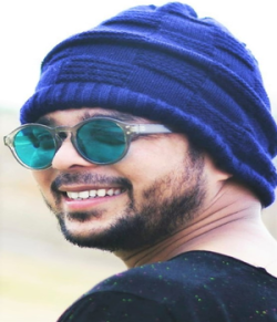 Yogesh Narang Hindi Cinematographer