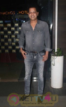 Chalo Jeete Hai Special Screening For Celebrity Stills Hindi Gallery