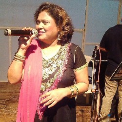 Nusrat Waseem Hindi Singer