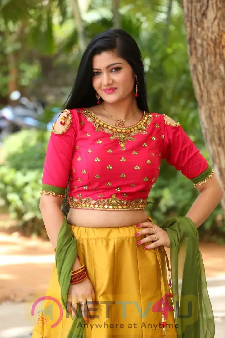 Actress Akshitha New Lovely Images Telugu Gallery