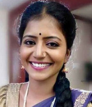 Telugu Anchor Teenmar Savitri