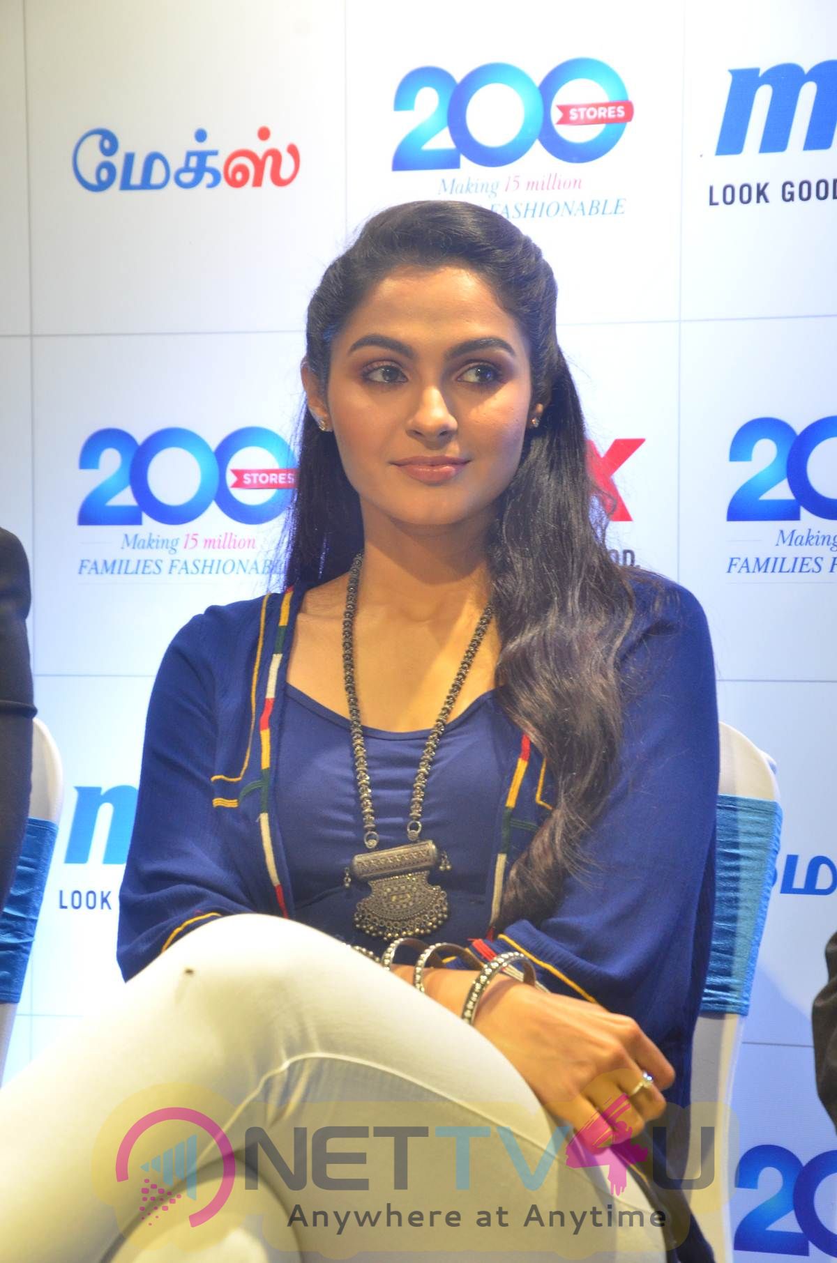 Andrea Jeremiah Launches 200 Th Max Fashion India Show Room Images  Tamil Gallery