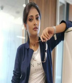 Sastika Rajendran Tamil Anchor