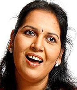 Aparna Kelkar Hindi Singer