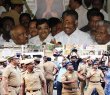Breaking: Police Force At OPS’ Residence Tamil News
