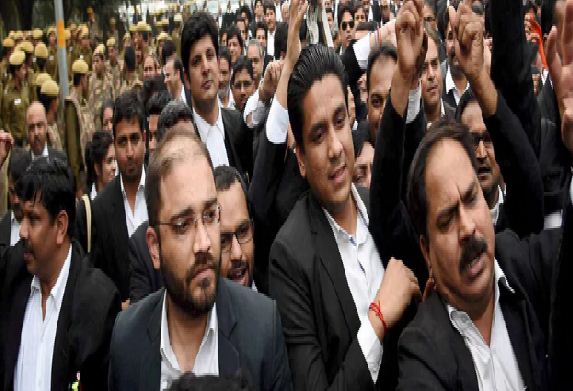 Protest Against The 2009 Lawyers’ Hit!
