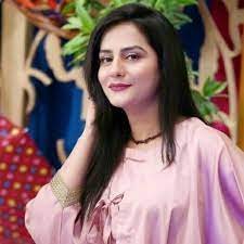 Uffaira Anis Urdu Host