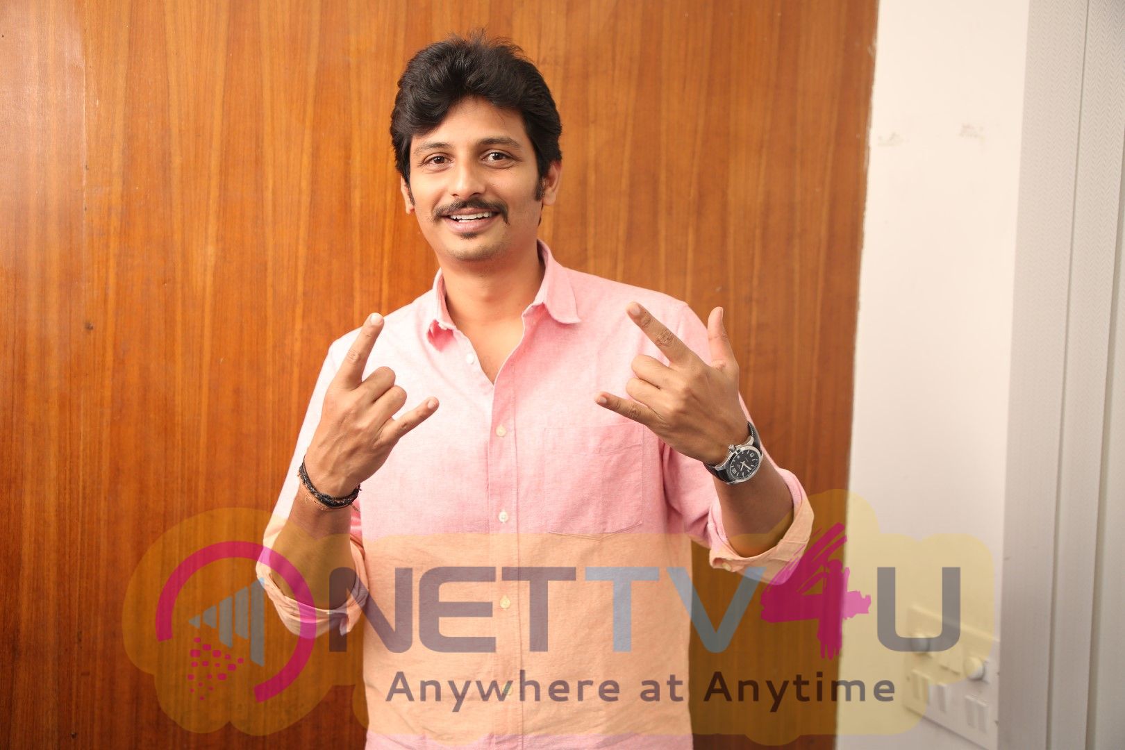 Actor Jiiva Exclusive Interview Pics Tamil Gallery