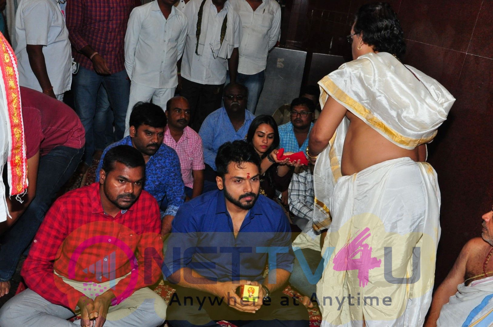 Chinababu Movie Team At Vijayawada Kanakadurga Temple Cute Images Telugu Gallery