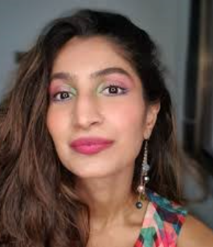 Hindi Makeup Artist Avni Rambhia