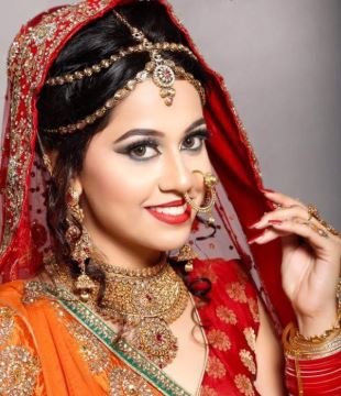 17-09-2018/alika-nair.jpg