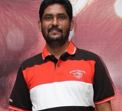 Suresh Kamatchi Speaks For Thalapathi Vijay!