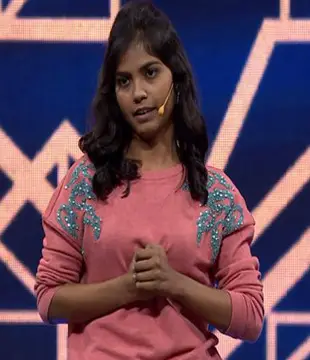 English Comedian Vidushi Swaroop