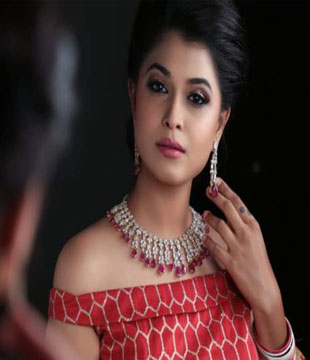 Marathi Tv Actress Sayali Sunil