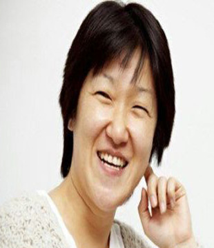 Korean Screenplay Writer Lee Woo-jung
