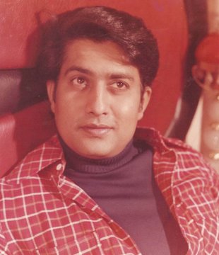 Hindi Director Ravindra Mahajani