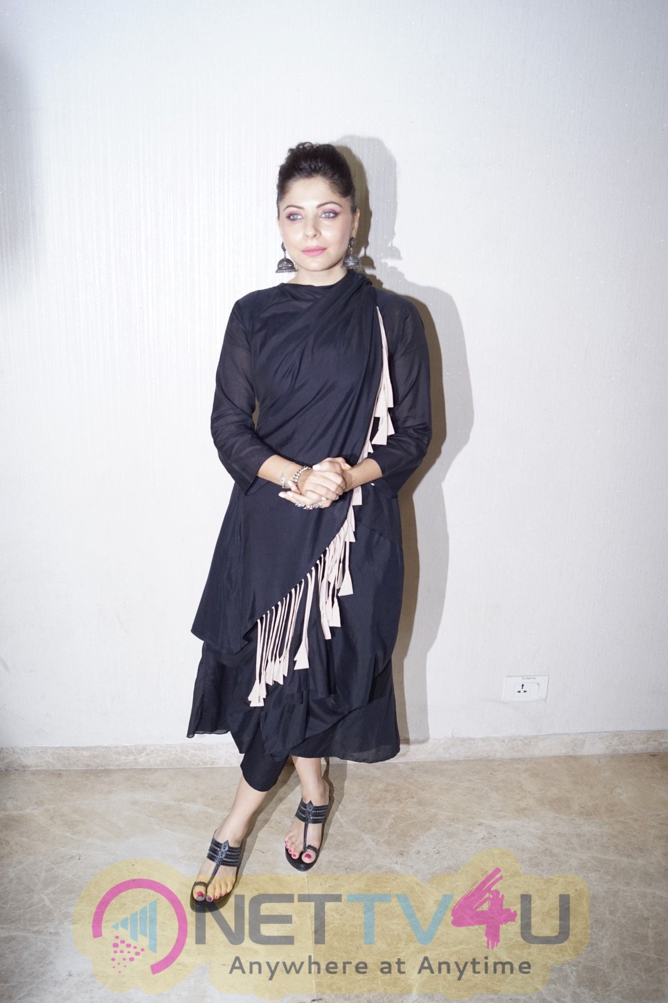 Kanika Kapoor Launch Of First Ever Devotional Song Ik Onkar Hindi Gallery