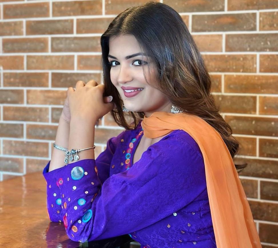 Punjabi Singer Loena Kaur