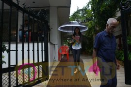 Ananya Panday Spotted At Bandra Stylish Images 