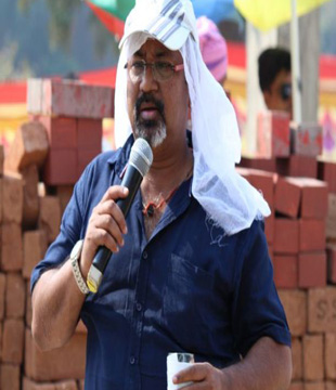 Hindi Director Prabhat Prabhakar