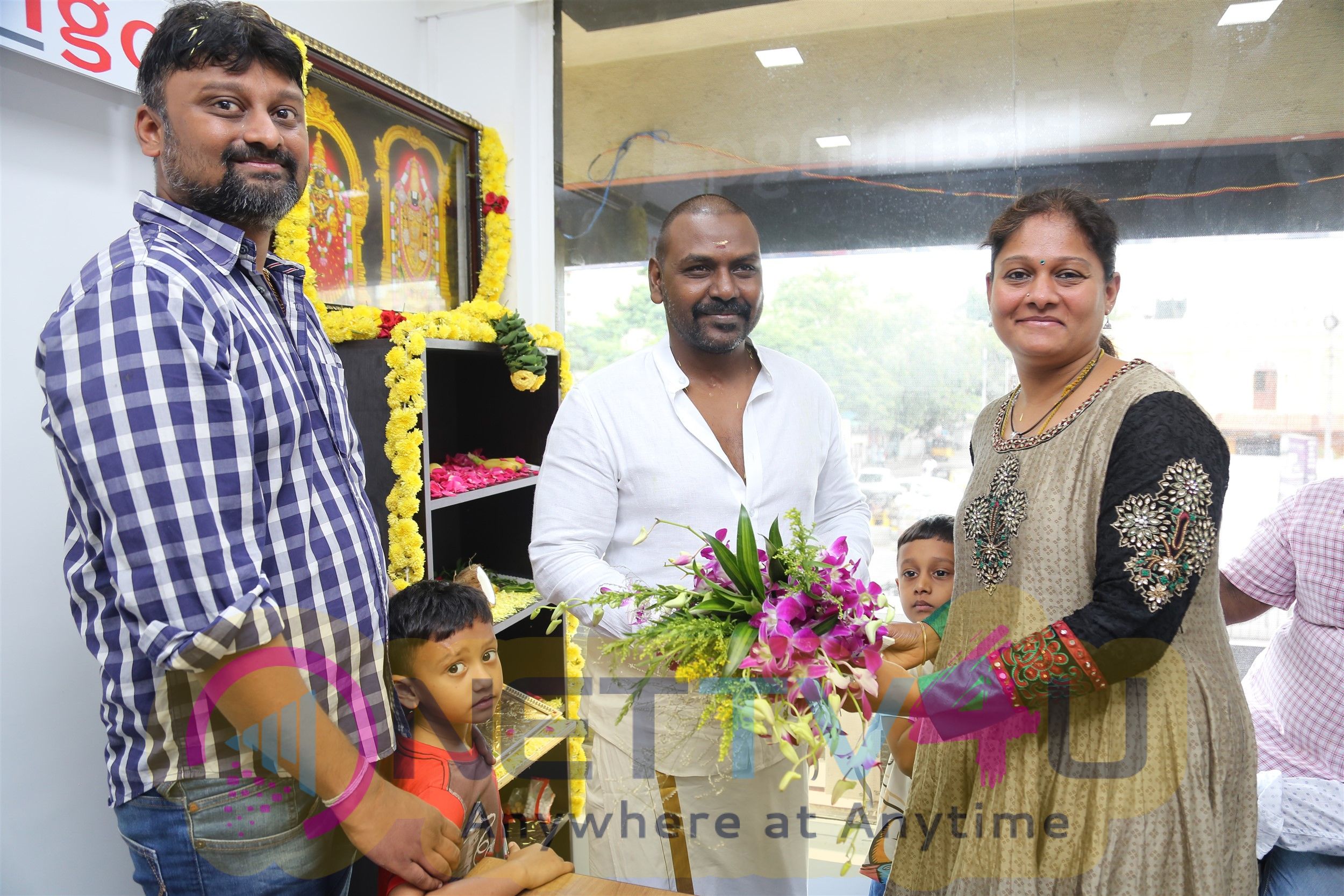 Actor Raghava Lawrence Inaugurated Flamingo Tour & Travels Images Tamil Gallery