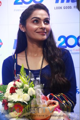 Actress Andrea Jeremiah Good Looking Photos Tamil Gallery