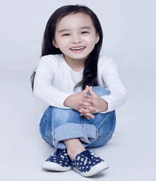 Korean Child Artist Kim Ji-yoo