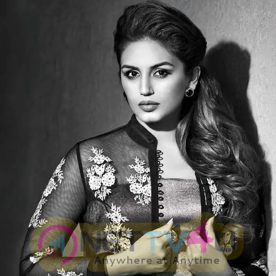 Actress Huma Qureshi New Spicy Photos Hindi Gallery