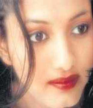 Hindi Tv Actress Shrishti Deshmukh