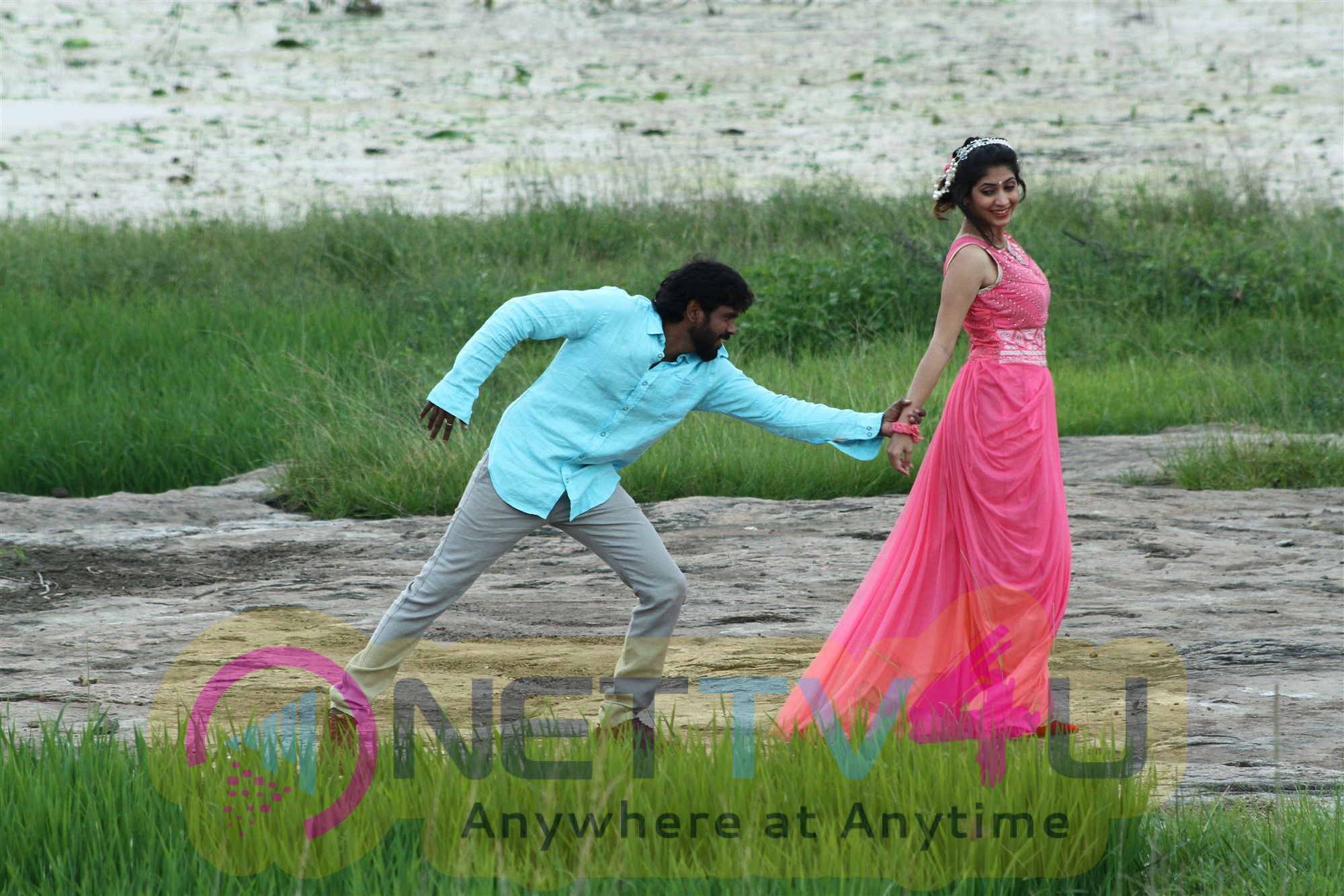 Tea Kadai Bench Movie Images Tamil Gallery