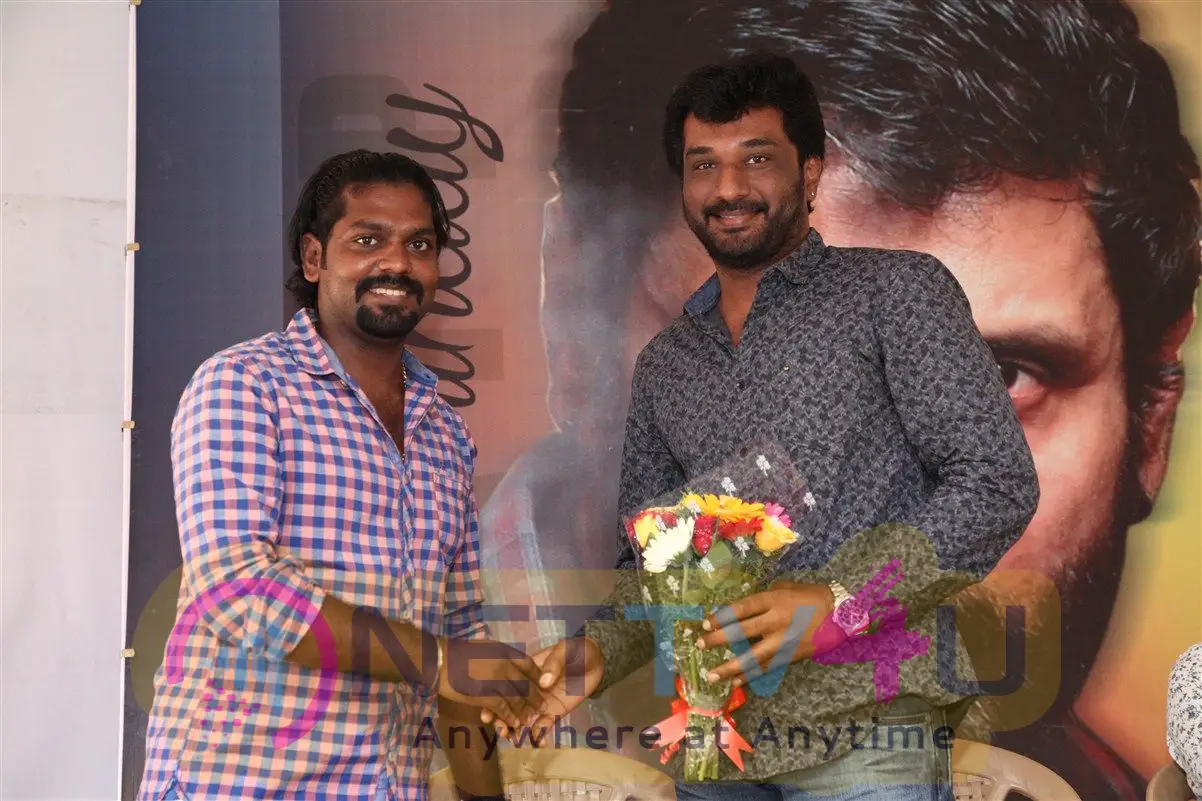 Chiyaan Vikram Birthday Celebration Stills Tamil Gallery