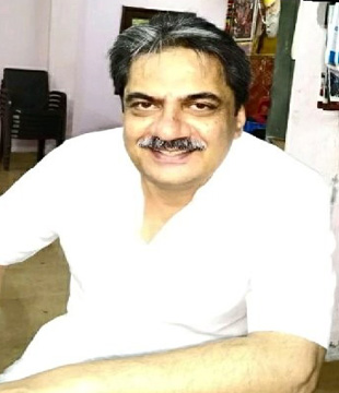 Hindi Director Kailash Tuli