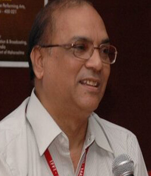 Hindi Director Kuldeep Sinha